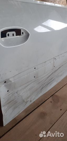 Правая передняя дверь на лада ларгус