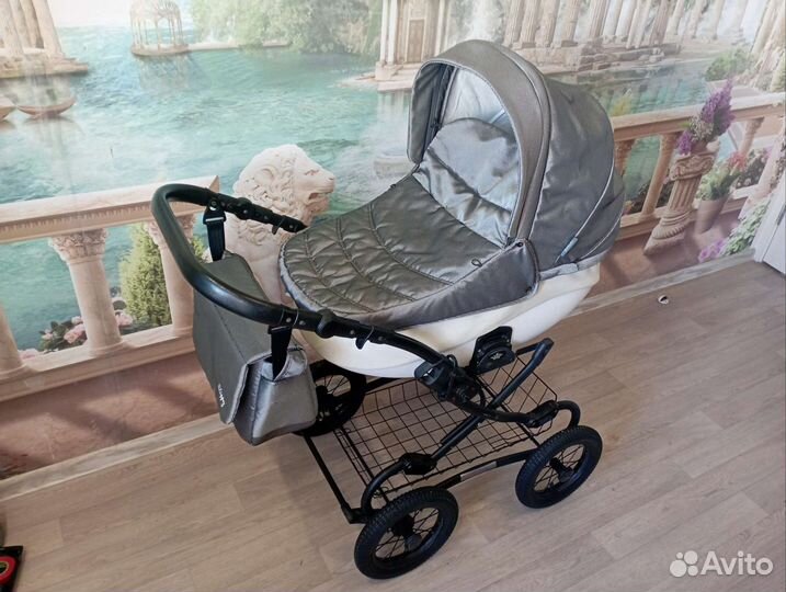 Коляска Tutis Zippy Classic 2 в 1