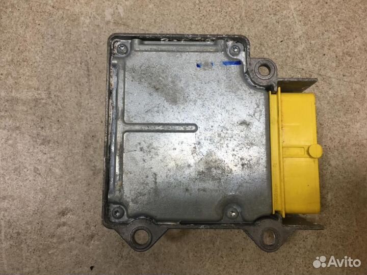 Блок управления airbag Skoda Superb 2 3T