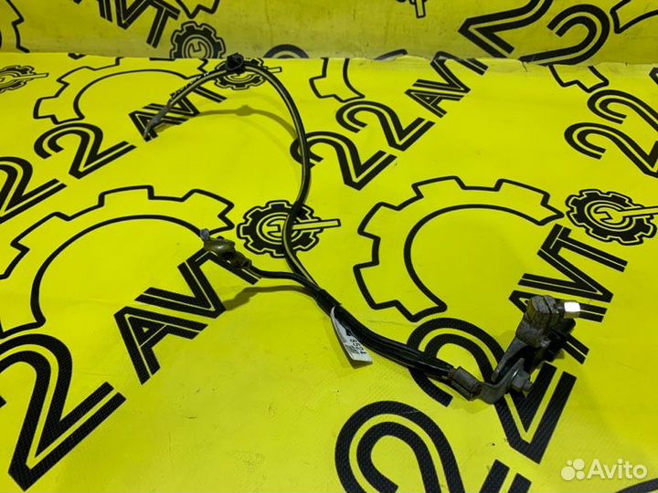 Клемма Mitsubishi Outlander GF8W 4J12 2012