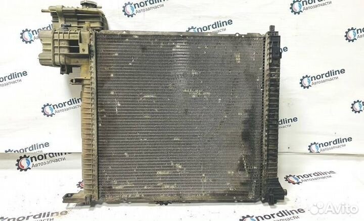 Радиатор основной Mercedes-Benz Vito 220 2.2 CDI