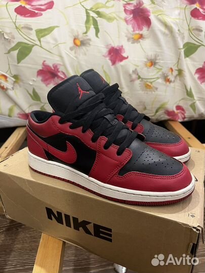 Nike air jordan 1 low