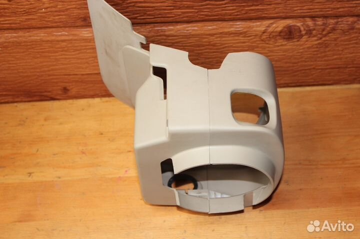 Кожух под рулевой на Lincoln Navigator 2 2005г