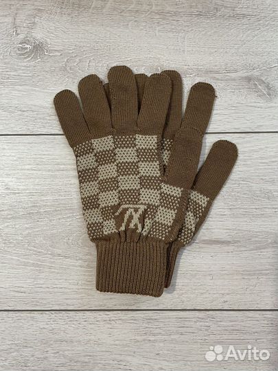 Шапка с шарфом