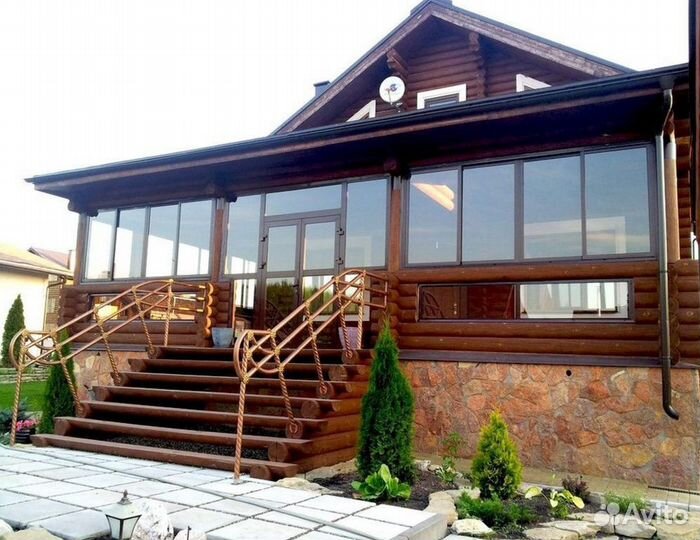 Пластиковая дверь / входная группа