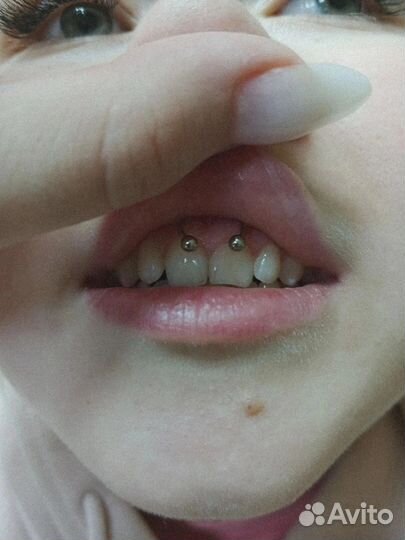 Модель на пирсинг