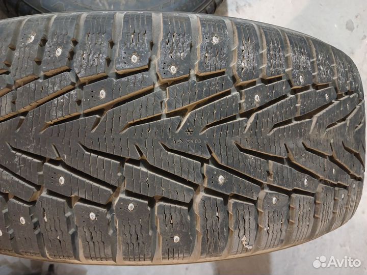 Nokian Tyres Hakkapeliitta 7 SUV 275/65 R17