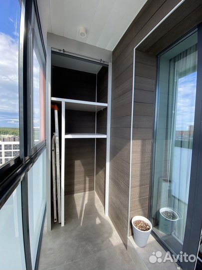 Шкаф с рольставнями на балкон по вашему эскизу