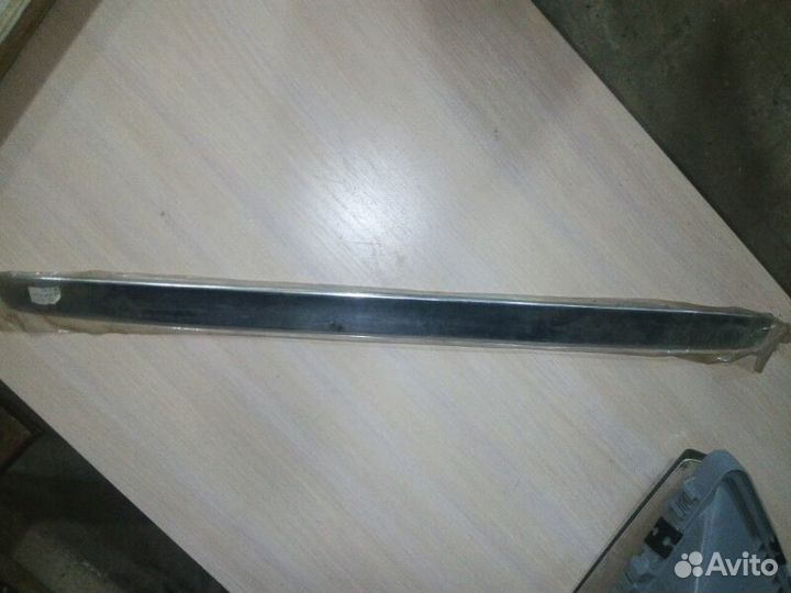 Хром накладка на крышку багажника мерседес w210