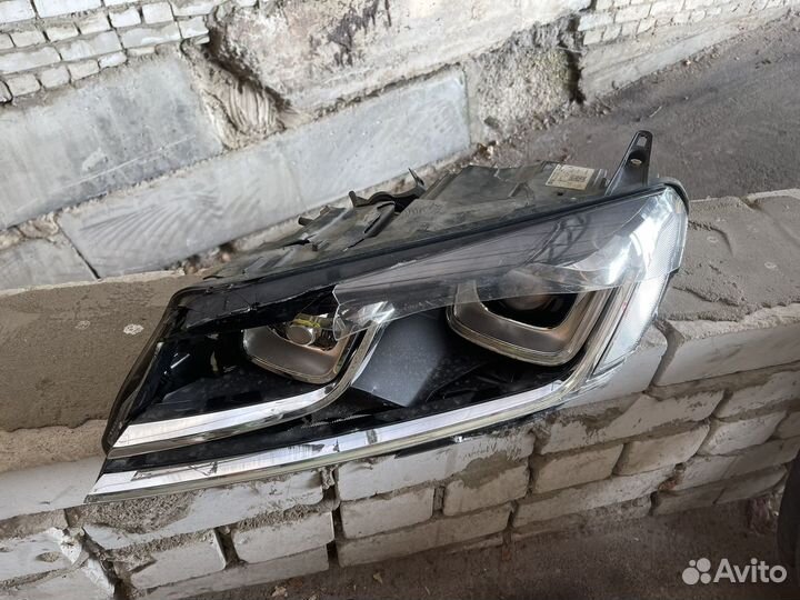 Фара левая volkswagen touareg fl