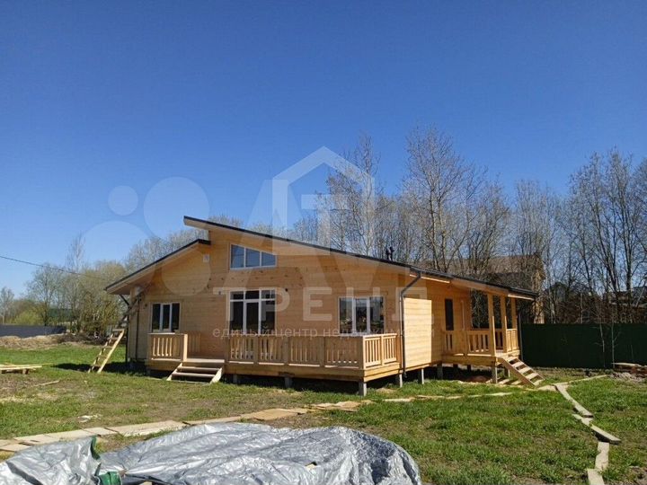 Дом 94 м² на участке 9,9 сот.