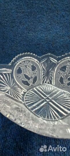 Хрустальная ваза