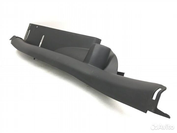 Обшивка стойки задняя правая Chevrolet Cruze 1