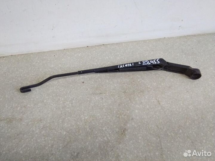 Поводок стеклоочистителя передний левый Chevrolet