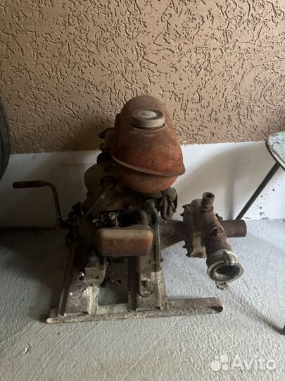 Карабельная мото помпа