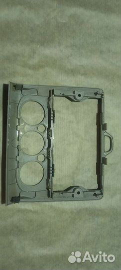 Рамка магнитолы Ford Focus 2