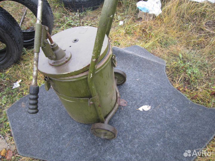 Тележка с баком военная