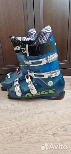 Горнолыжные ботинки lange