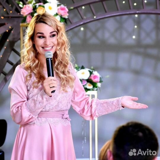 Ведущая свадебных церемоний и свадебного дня