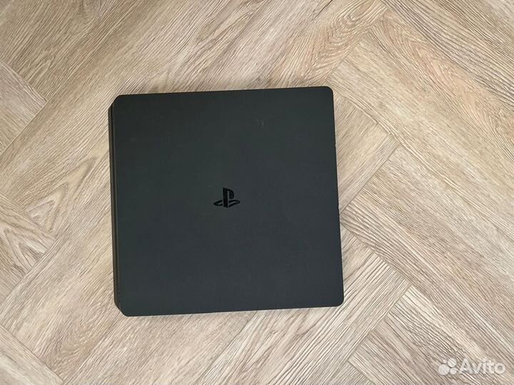 Sony playstation 4 slim