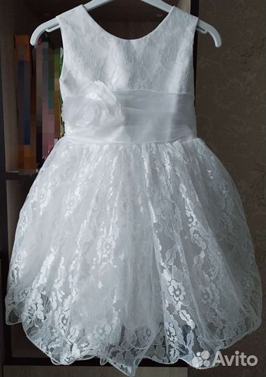Платье праздничное