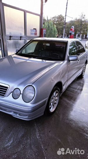 Аренда автомобиля Mercedes с водителем