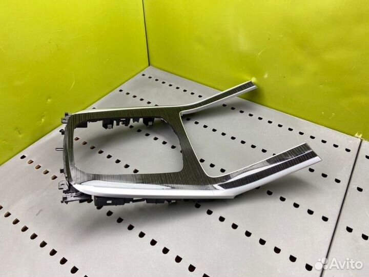 Накладка консоли Bmw X7 G07 N57D30 2019