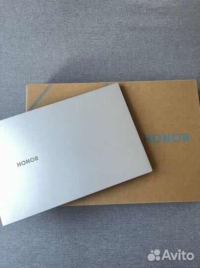 Ноутбук Honor MagicBook X 14