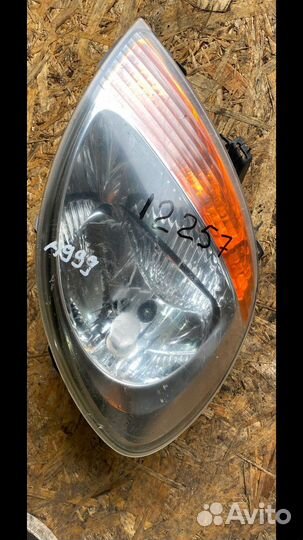 Фара правая Renault Kangoo рест. 2005 8200150617