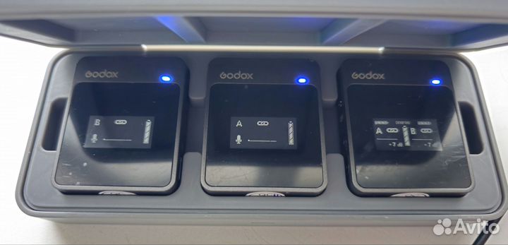 Беспроводной петличный микрофон Godox MoveLink M2