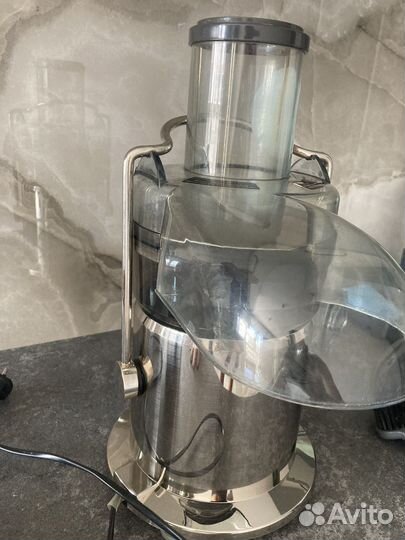 Соковыжималка bork ju cup 21095 SI 950 W