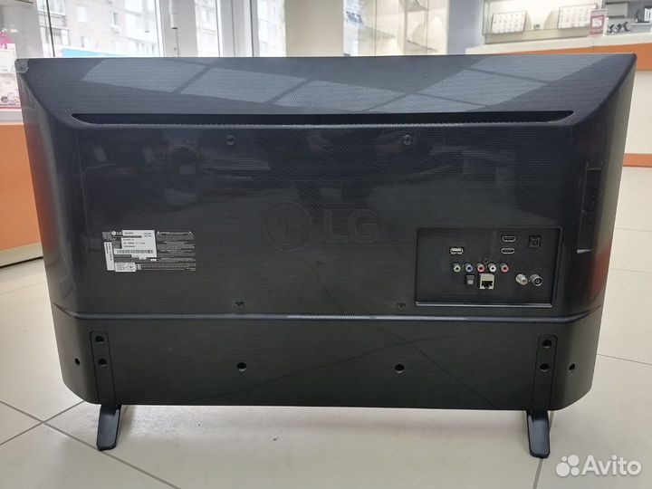 LED Телевизор LG 32lj600U (энг)