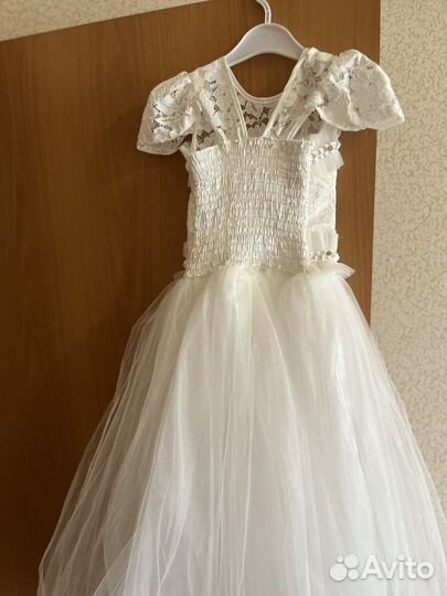 Платье нарядное