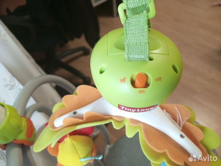 Музыкальный мобиль на кроватку tiny love