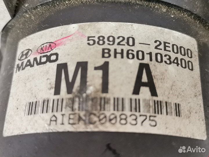 Блок ABS для Hyundai-KIA Tucson 1 589002E000