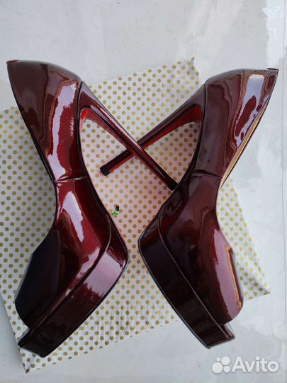 Туфли женские 36 размер новые натуральный лак