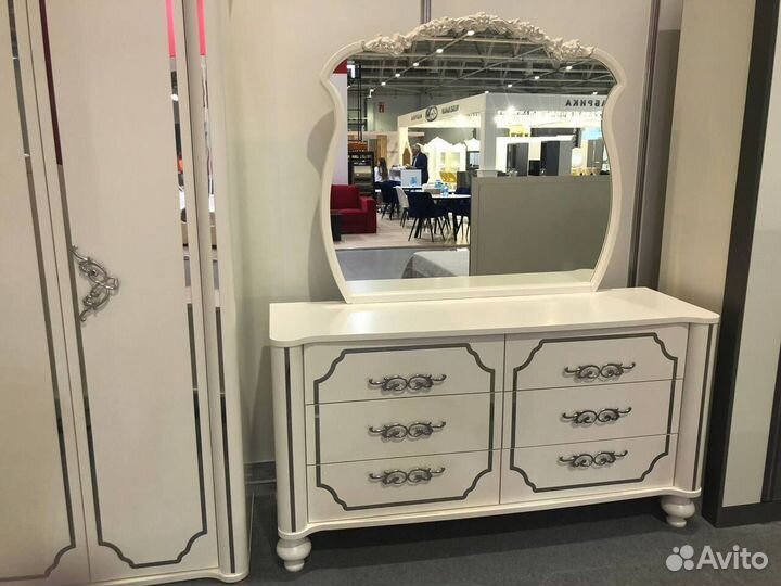 Спальные Гарнитуры