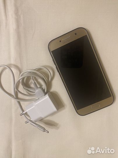 Samsung Galaxy A5 (2017) SM-A520F/DS, 3/32 ГБ