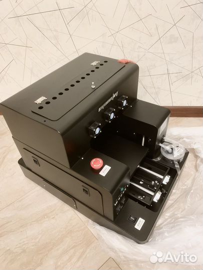 Планшетный принтер профессиональный