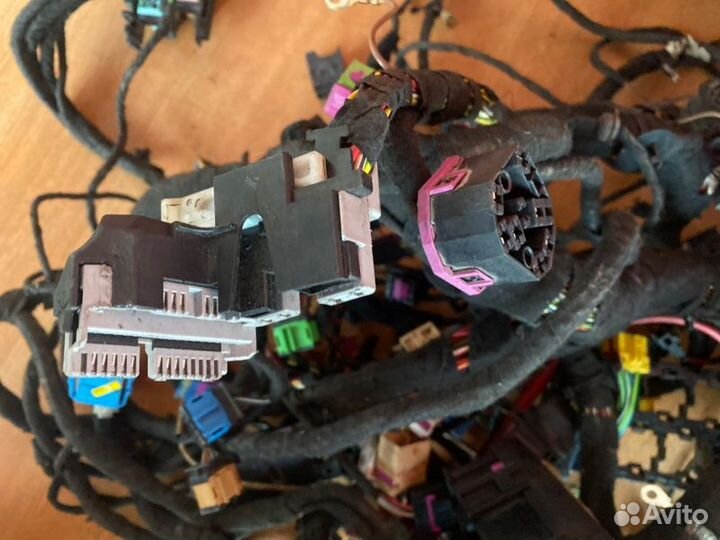 Проводка салона Vw Touran BSX 2008