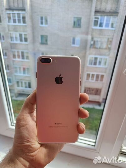 Телефон iPhone 7 plus