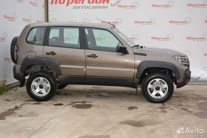 ВАЗ Niva Travel 1.7 МТ, 2024, 8 км