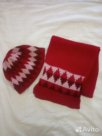 Комплект шапка и щарф