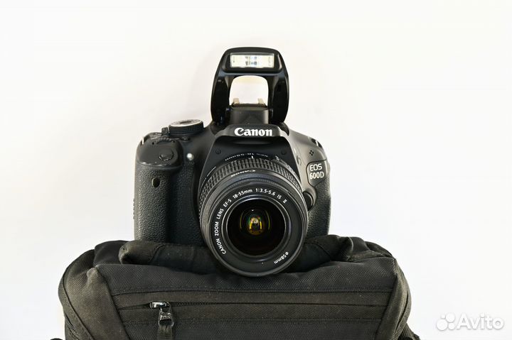Canon EOS 600D/T3i 18.0MP цифрозеркалка kit 18-55