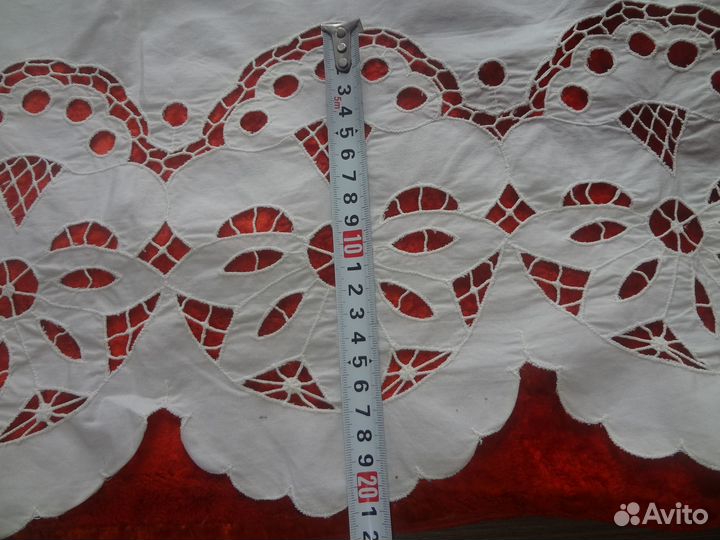 Старинный ламбрекен на окно ришелье