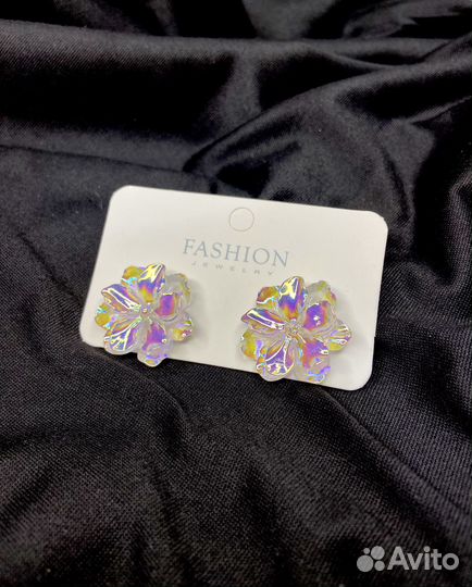 Новые серьги