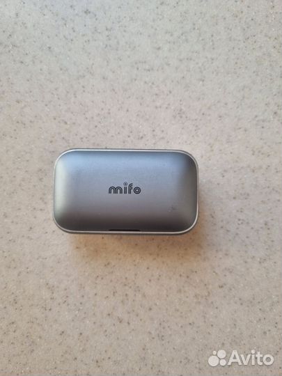 Продаю кейс для наушников Mifo O5