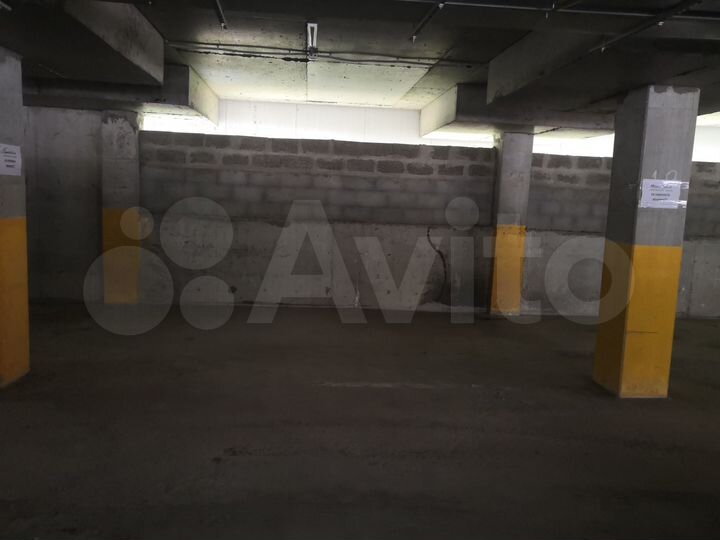 Машиноместо, 16 м²