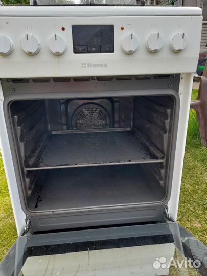 Газовая плита с электрической духовкой