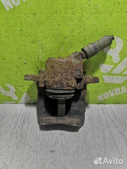 Суппорт передний правый Рено Клио 2 Симбол